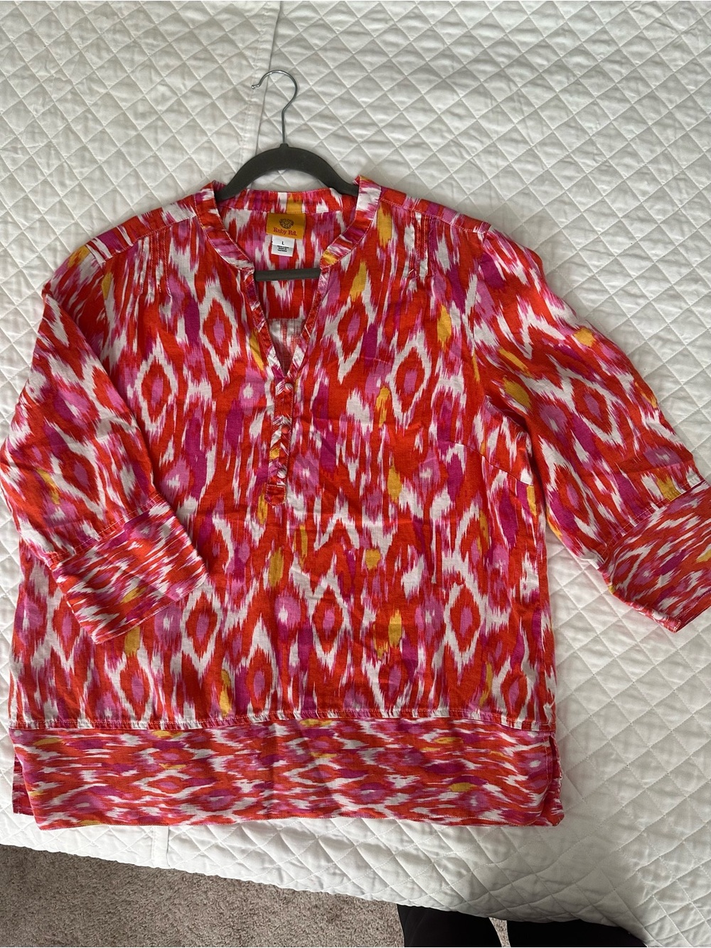 Ruby Rd. Fuschia and Dark Coral Ikat-PrintSplit-Neck Tunic- Linen blend, Size L